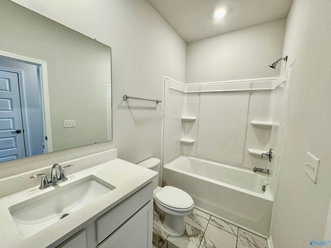 Building Photo - 14557 Mountain Strm Dr