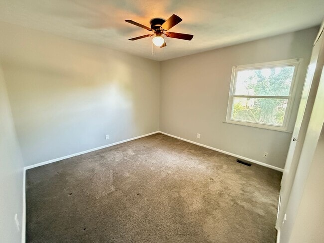 Building Photo - 575 W Market St