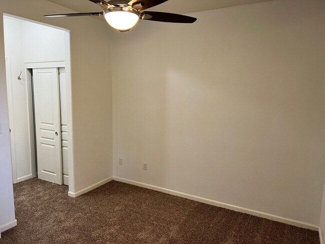 Building Photo - Balboa Park Luxury Living