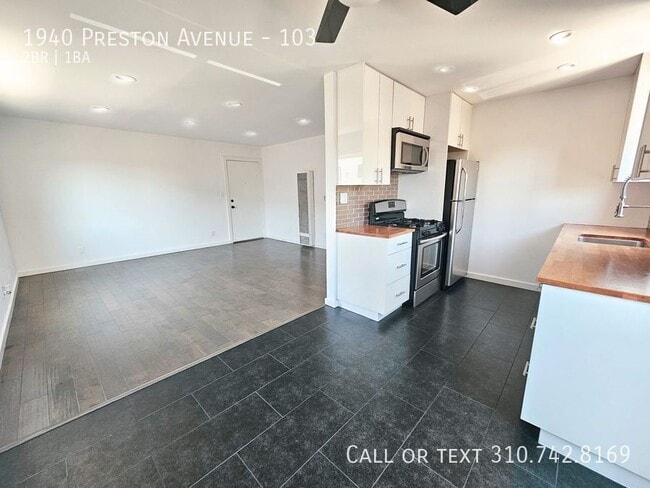 Building Photo - 1940 Preston Ave