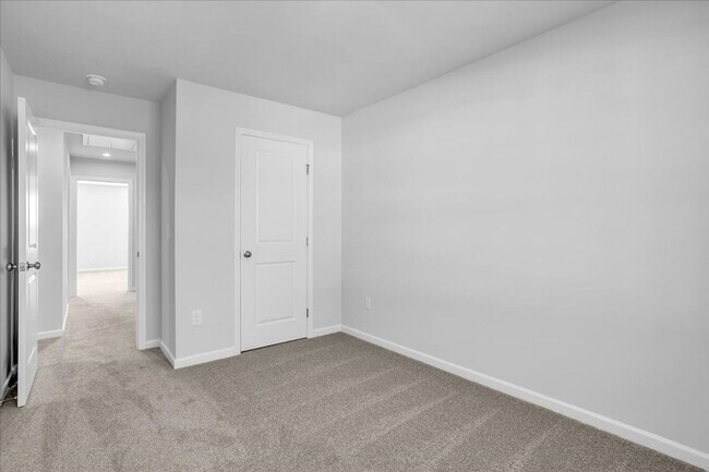 Building Photo - AVAILABLE NOW! Brand New 3-Bedroom Townhou...