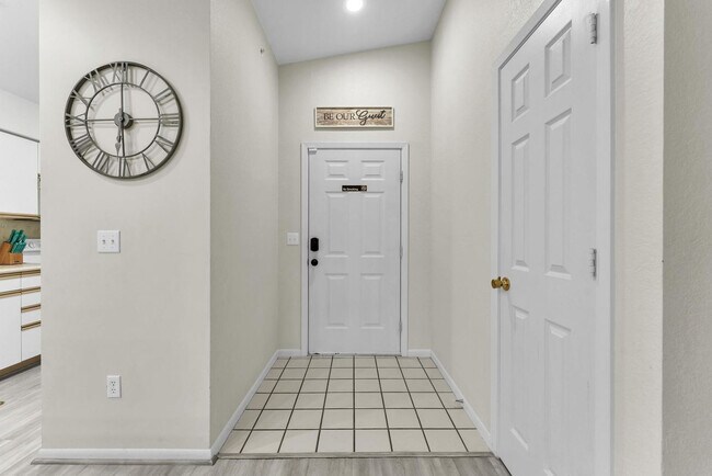 Building Photo - 155 W Rockford Dr