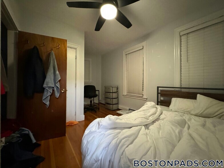 Building Photo - 24 Farrington Ave