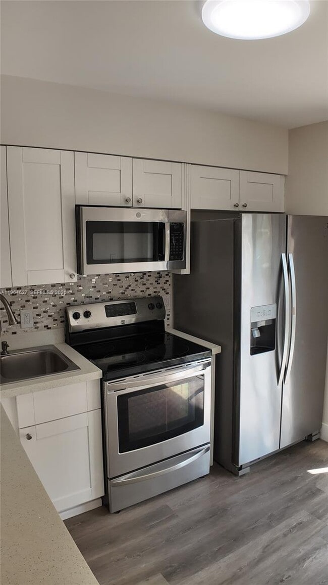 Building Photo - 5400 W 21st Ct