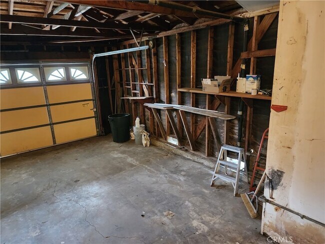 Building Photo - 2523 Deerpark Dr