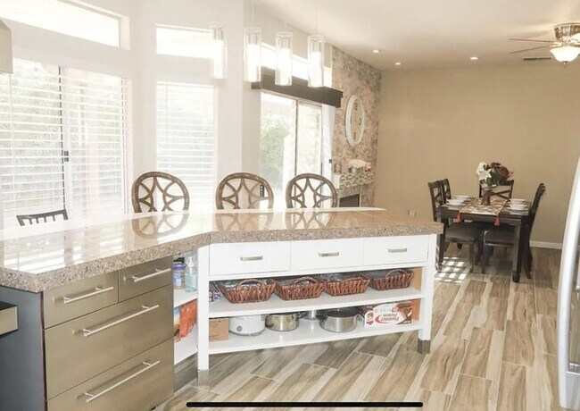 Building Photo - 69811 Willow Ln