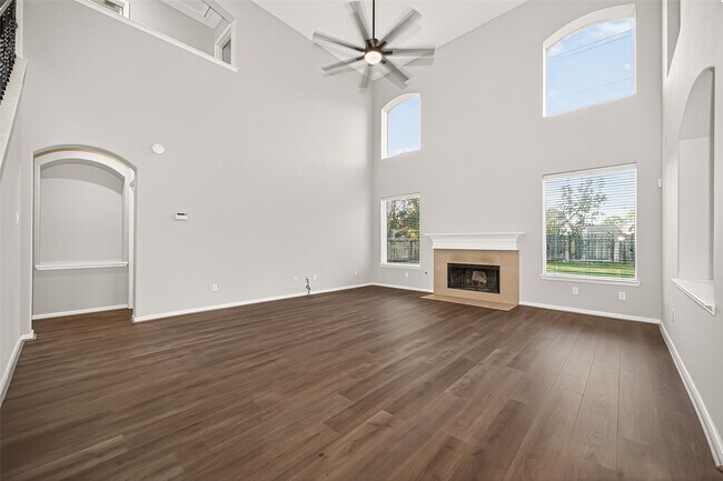 Building Photo - 2810 Shadow Canyon Ln