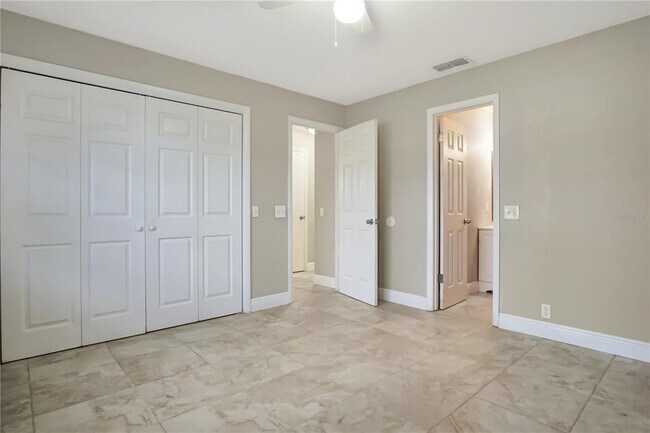Building Photo - 5607 Struthers Ct