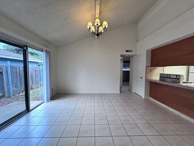 Building Photo - 10149-10151 Satow Drive