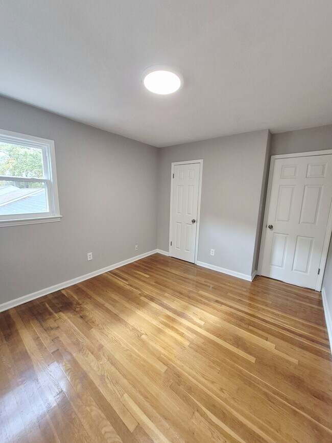 Building Photo - 97 Waterview Dr