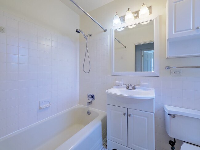Building Photo - 3940 Langley Ct NW