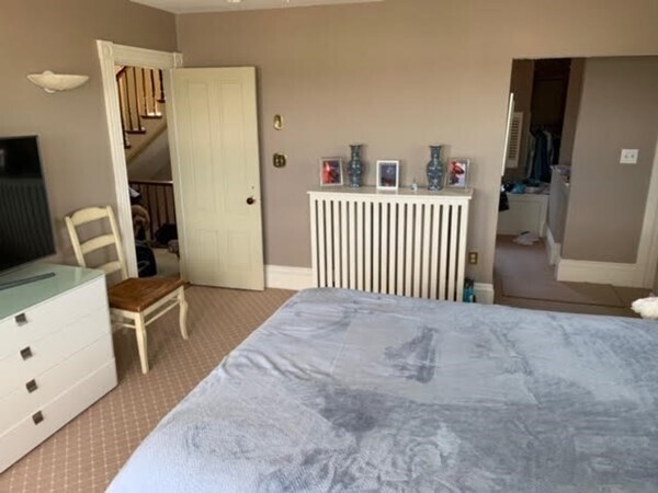 Building Photo - 30 Waldron St