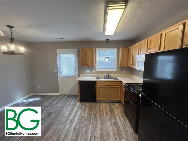 Building Photo - 120 Bon Aire Ave