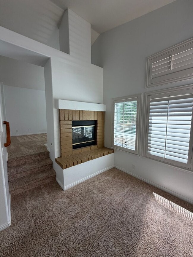 Building Photo - 608 Allegro Ct