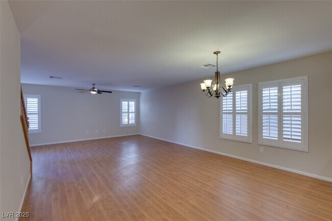 Building Photo - 656 Port Talbot Ave
