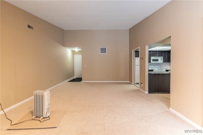 Building Photo - 1105 Youngs Rd