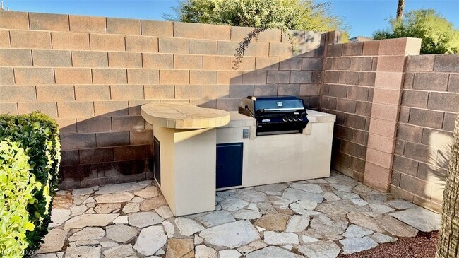 Building Photo - 3212 Wisteria Tree St