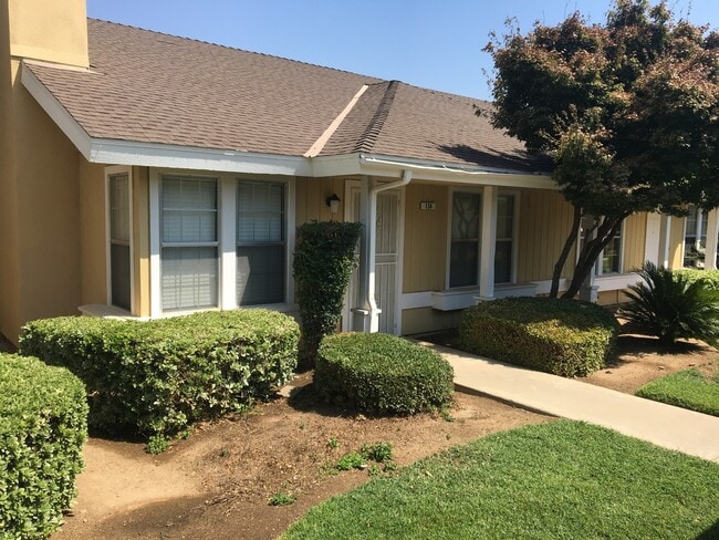 Building Photo - Beautifully Updated 2 Bed 2 Bath