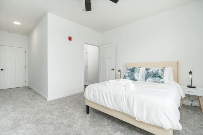 Building Photo - 5821 Elevated Way