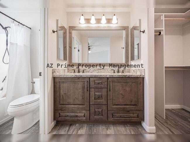 Building Photo - 1633 E Beautiful Ln