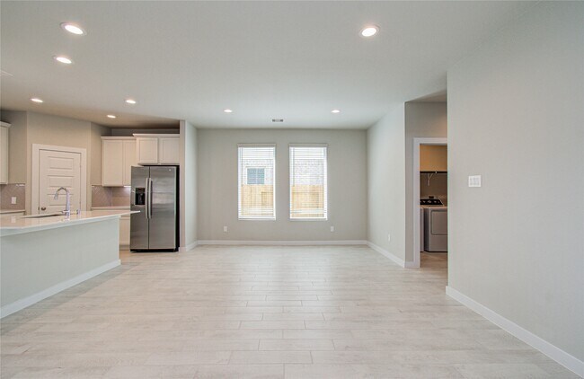 Building Photo - 15723 Telge Rd