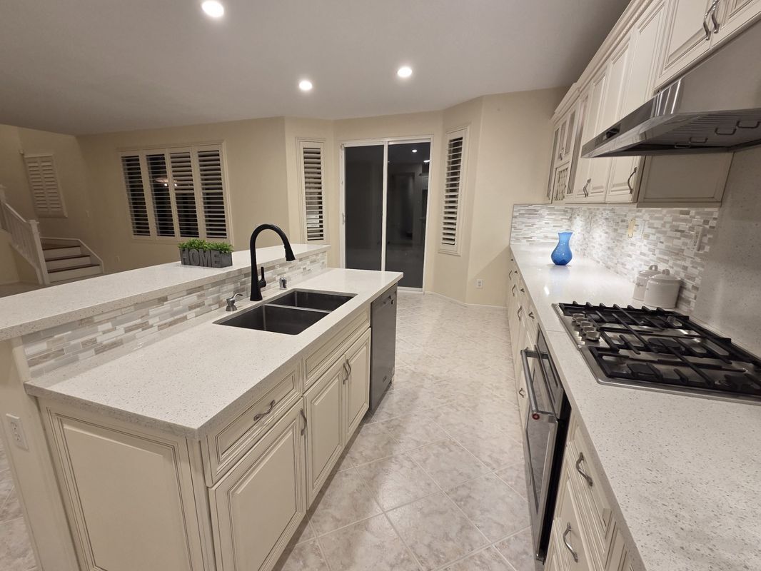 Building Photo - 61 Dovecreek