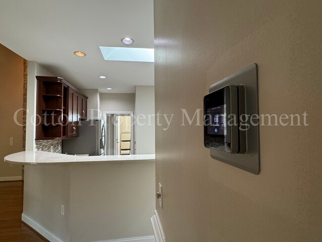 Building Photo - 7824 Sanderling Pl