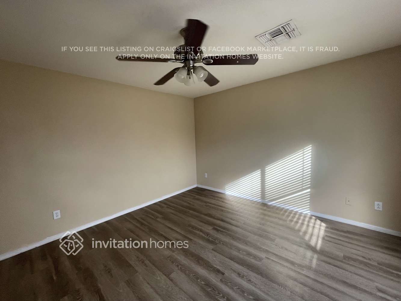 Building Photo - 13043 W Via Camille