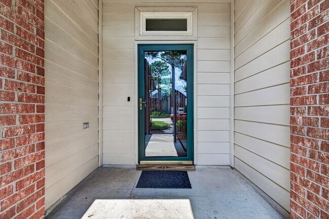 Building Photo - 11814 Copperas Creek Dr