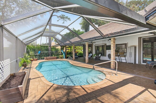 Building Photo - 4256 Gleneagles Dr