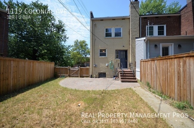Building Photo - 1119 Colonial Ave