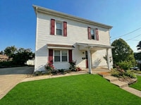 Building Photo - 207 Sycamore St