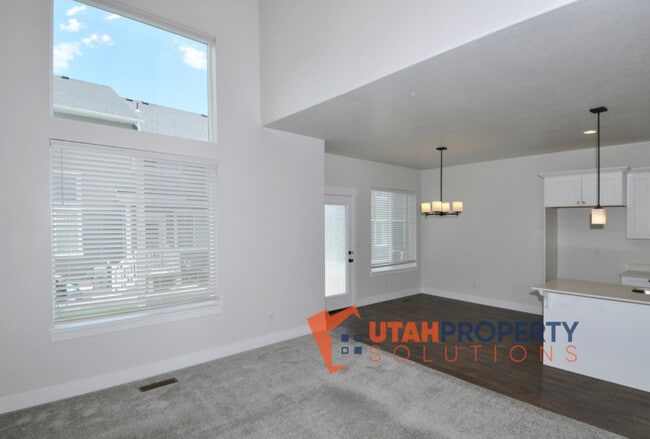 Building Photo - 1748 N 3720 W