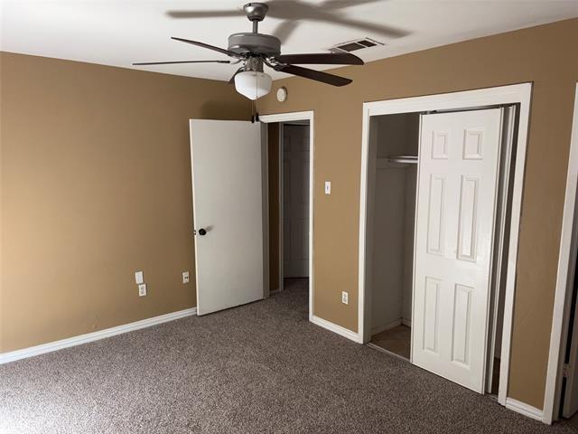 Building Photo - 2721 Canary Cir