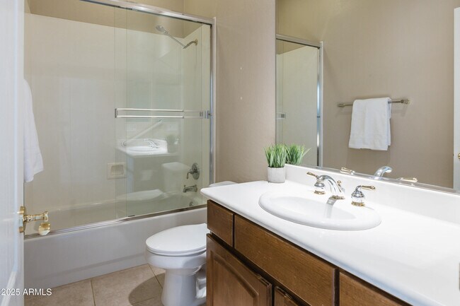 Building Photo - 7369 E Del Acero Dr