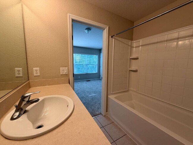 Building Photo - NEWLY UPGRADED 2BD/2.5 BATH TOWNHOME IN THE EXCLUSIVE WYNCHASE COMMUNITY!!