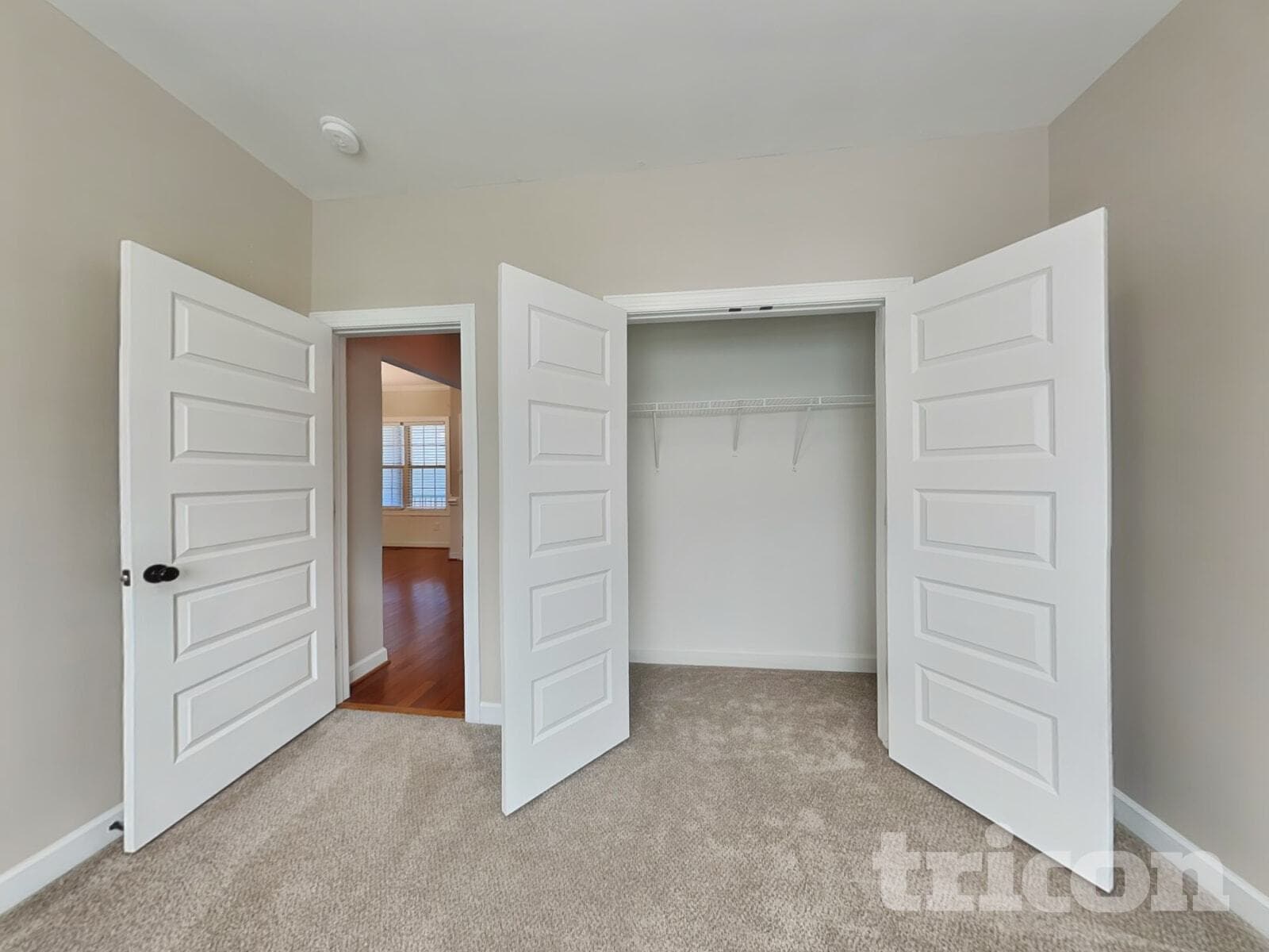 Building Photo - 102 Pinewinds Ct