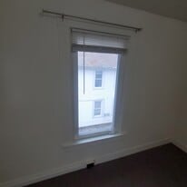 Building Photo - 178 S Branch St