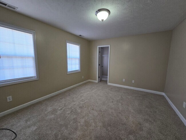 Building Photo - 36 Randolph St