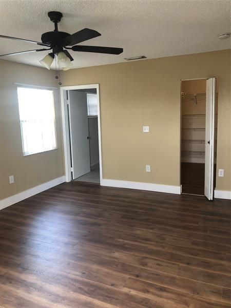 Building Photo - 9957 W Daffodil Ln