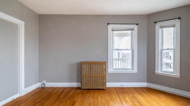 Building Photo - 106 Beacon St