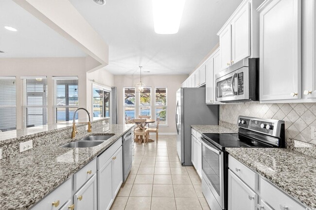 Building Photo - 2401 Hobart St