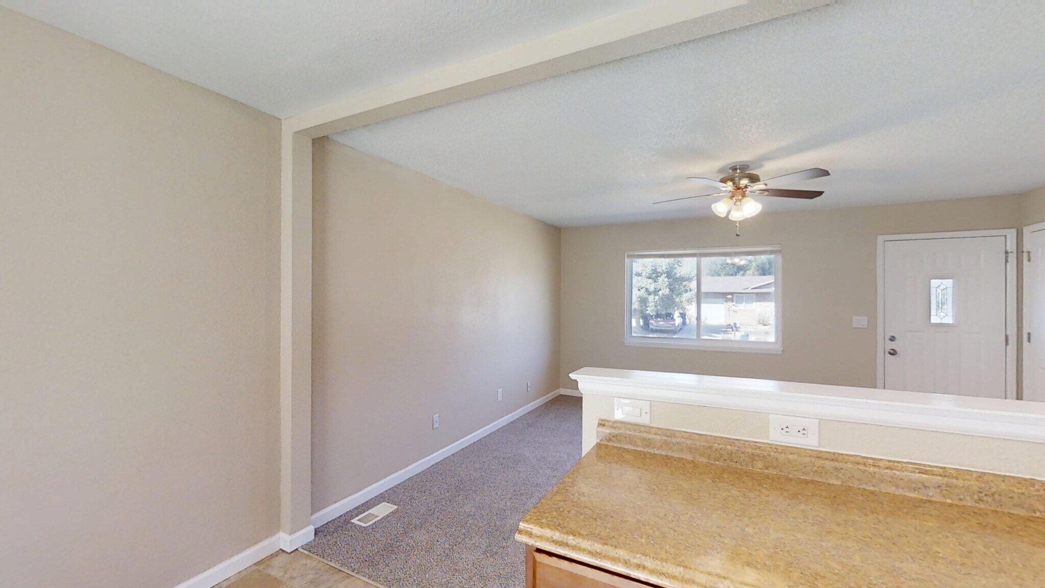 Building Photo - 2505 Gina Dr