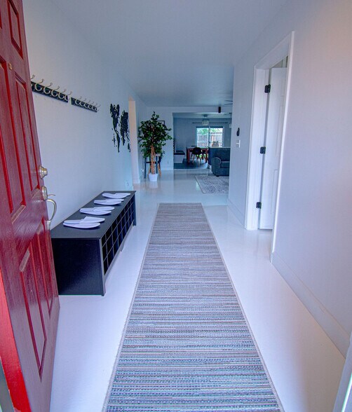 Building Photo - 5560 Kalispell St