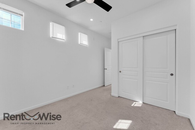 Building Photo - 2774 Journey Ln