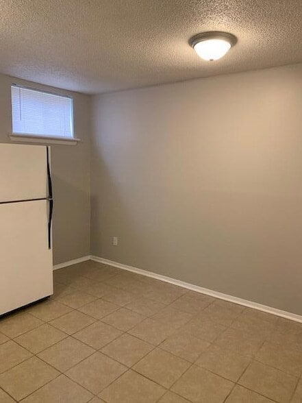 Building Photo - 210 Hendricks Blvd