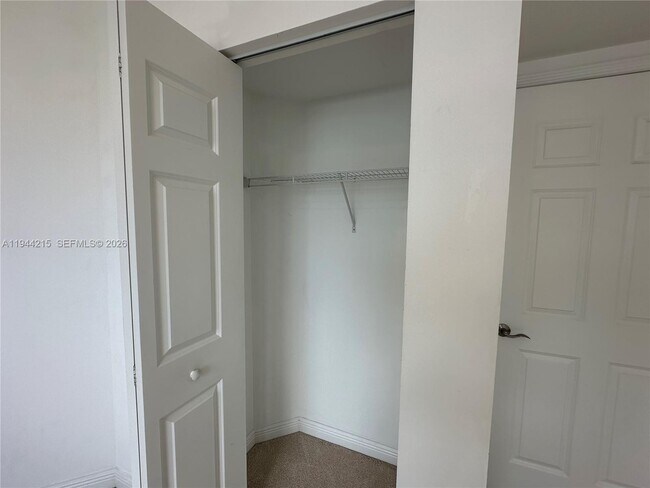 Building Photo - 1755 E Hallandale Beach Blvd