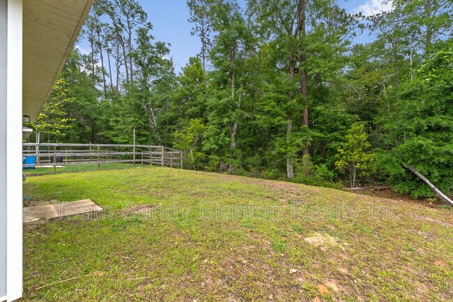 Building Photo - 3210 Electra Dr