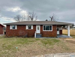 Building Photo - 1801 US Hwy 72 W