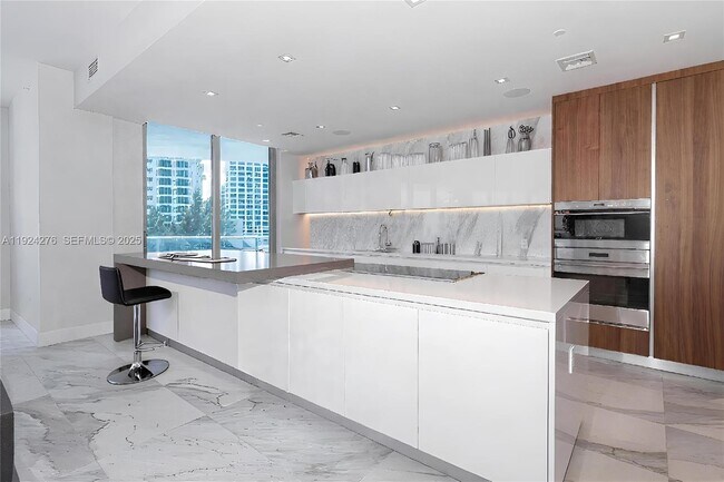 Building Photo - 701 N Fort Lauderdale Beach Blvd